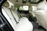 Jaguar XJ 2012 года (UK)
